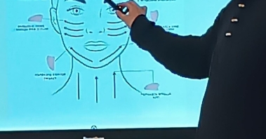 PocJzrfGUT.jpeg