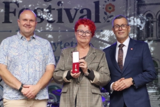 Uniwersytet Ludowy w Radawnicy uhonorowany odznaką „Zasłużony dla Kultury Polskiej”
